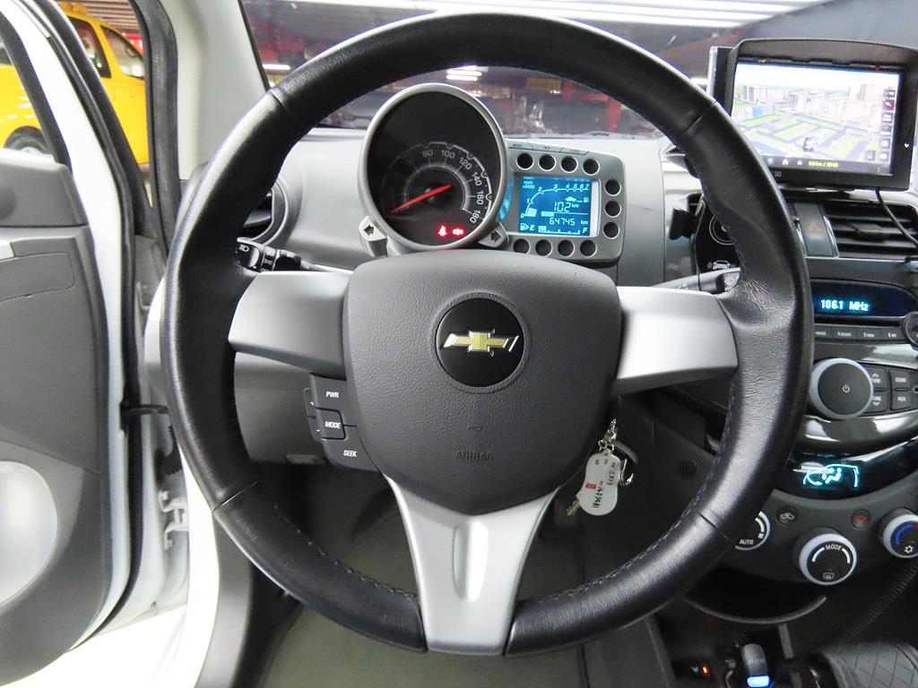 Chevrolet Spark - Vista 8