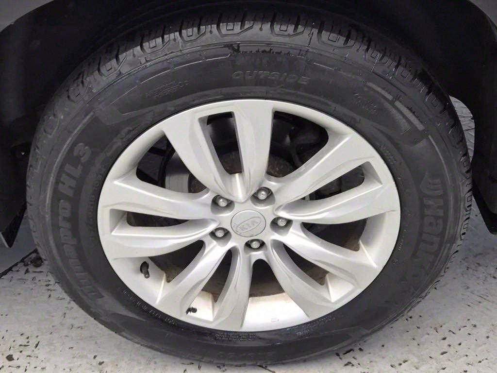 KIA Sorento 2010 Plateado - Importación desde Corea - HF Imports Iquique - Foto 19