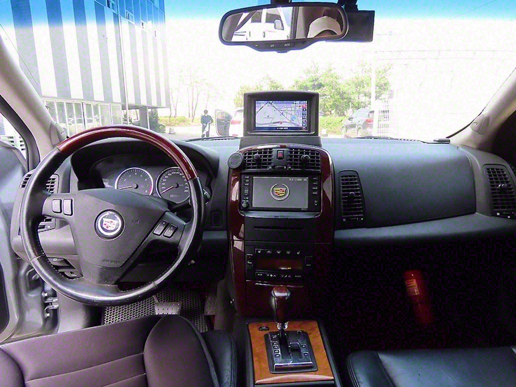 Cadillac SRX - Vista 7