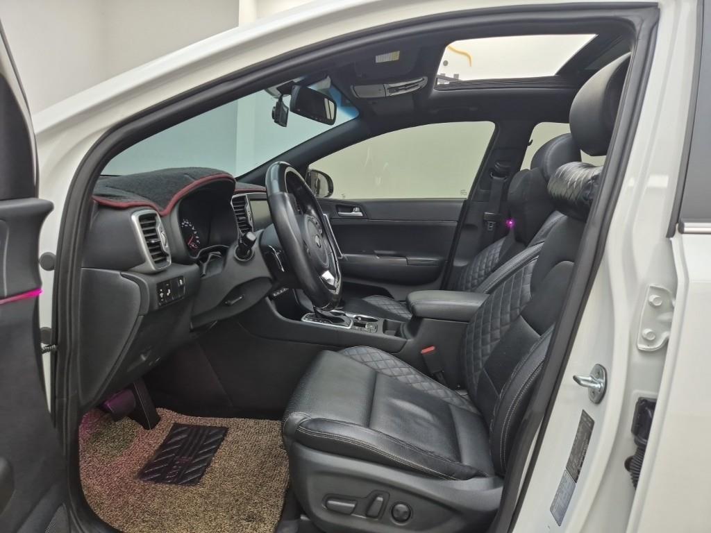 KIA Sportage - Vista 11