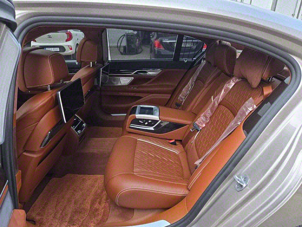 BMW 7 Series - Vista 6