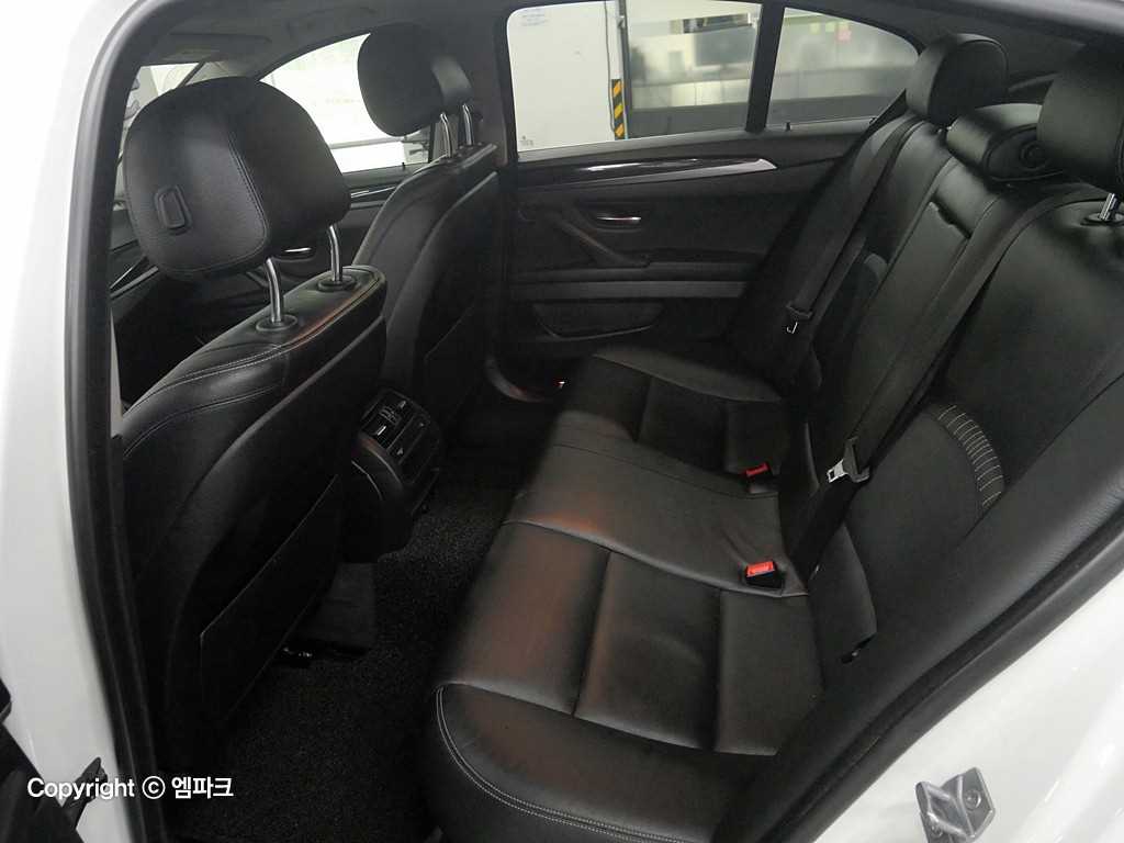 BMW 5 Series - Vista 11