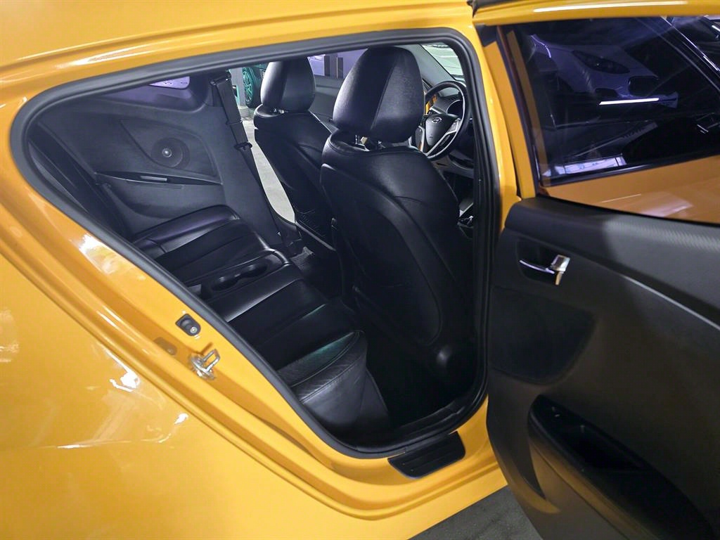 HYUNDAI Veloster - Vista 9