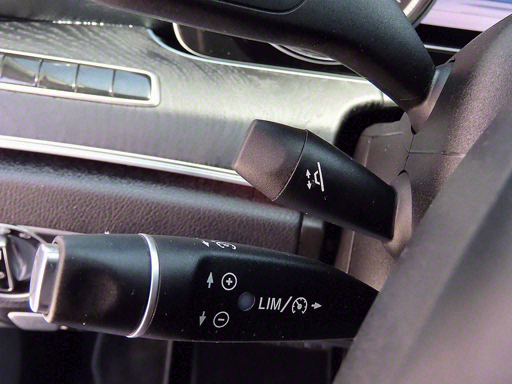 Mercedes Benz E class - Vista 12