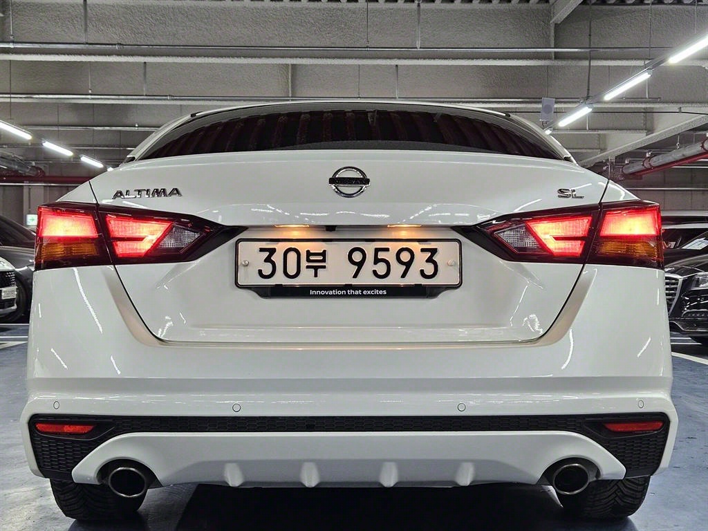 Nissan Altima - Vista 5