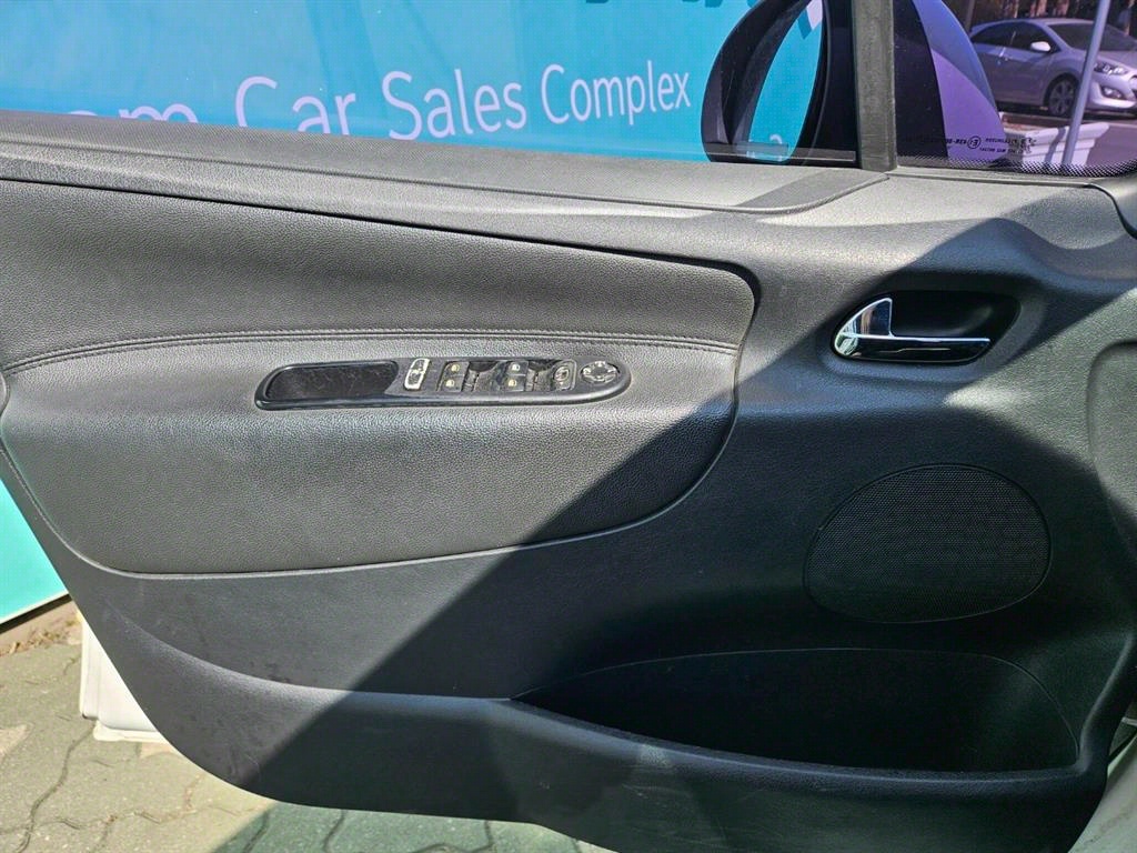 Peugeot 207 2011 Blanco - Importación desde Corea - HF Imports Iquique - Foto 15