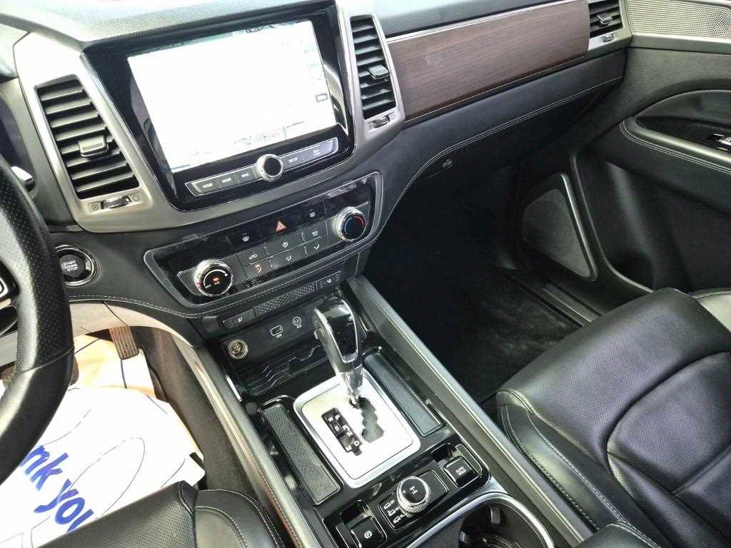 Ssangyong Rexton - Vista 10