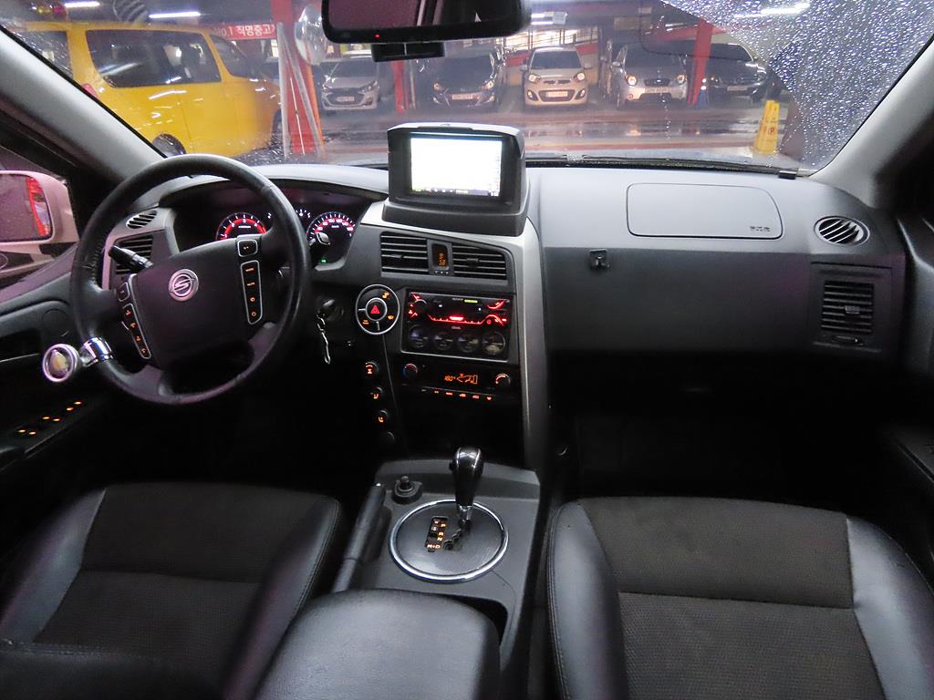 Ssangyong Korando - Vista 5