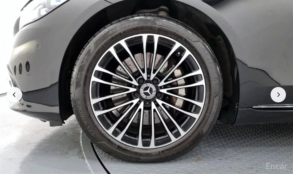 Mercedes Benz S Class - Vista 5