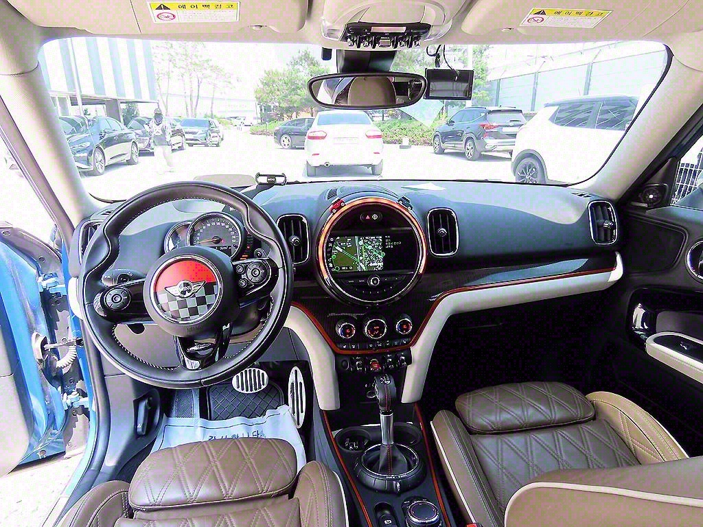 Mini Countryman - Vista 7