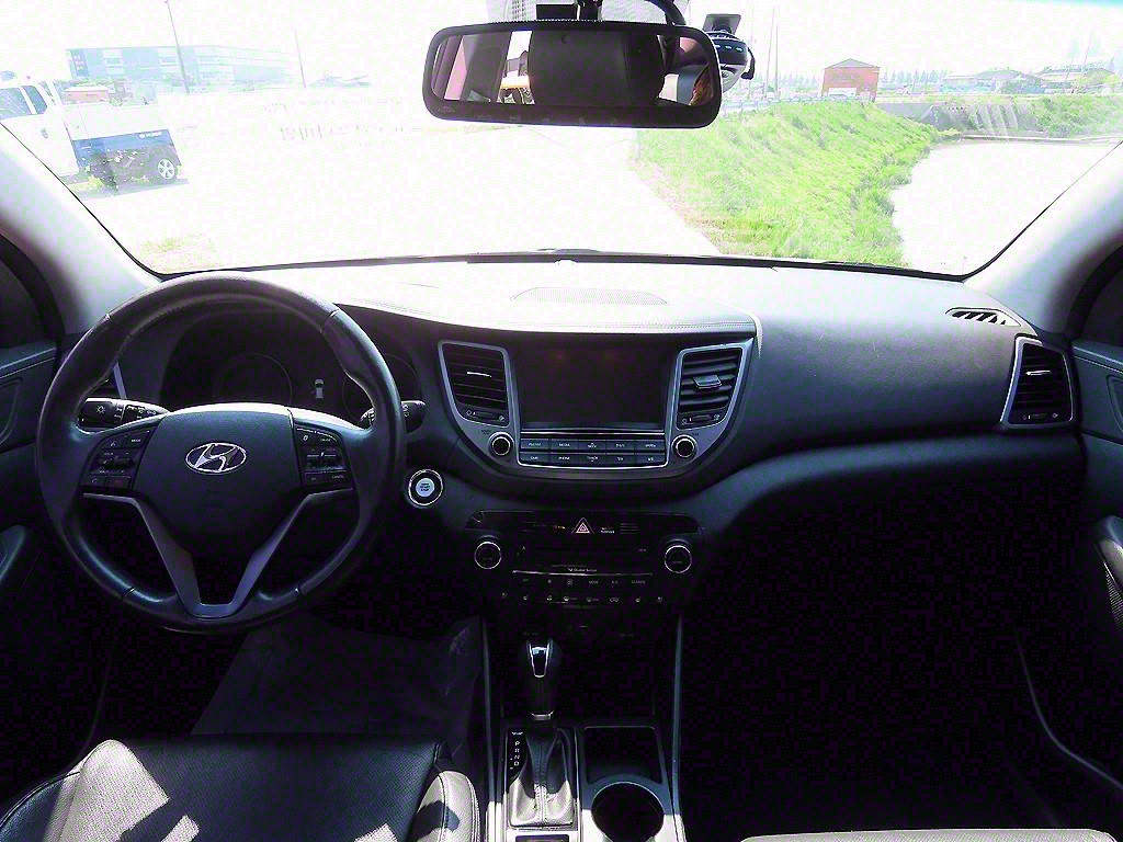 HYUNDAI Tucson - Vista 9