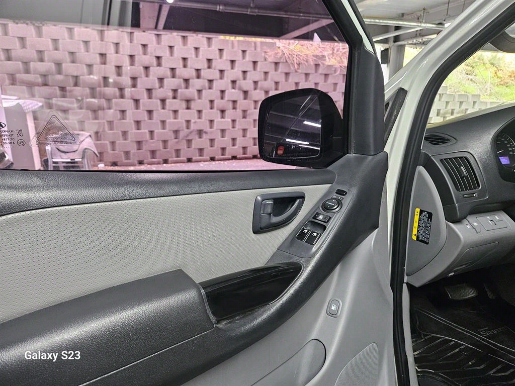 HYUNDAI Starex 2017 Blanco - Importación desde Corea - HF Imports Iquique - Foto 17