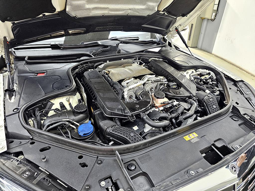 Mercedes Benz S Class - Vista 6