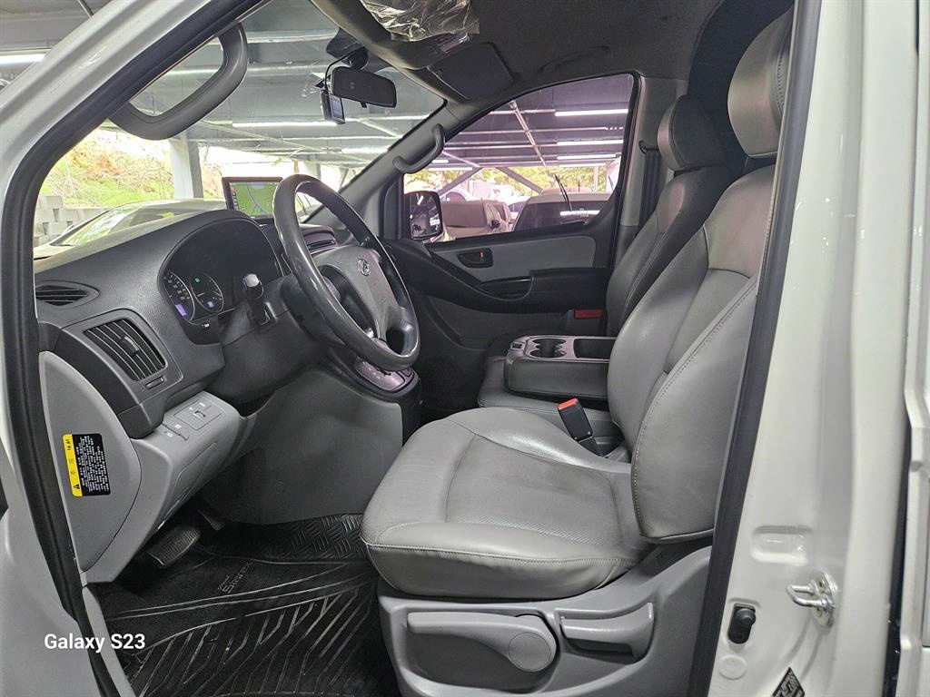 HYUNDAI Starex 2017 Blanco - Importación desde Corea - HF Imports Iquique - Foto 16