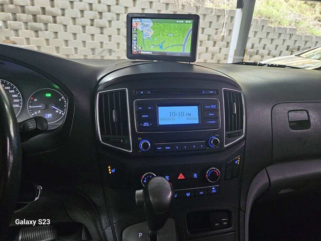 HYUNDAI Starex 2017 Blanco - Importación desde Corea - HF Imports Iquique - Foto 13