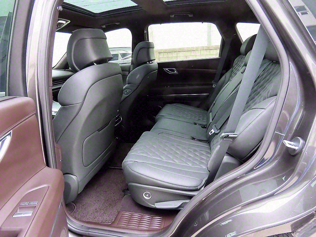 Genesis GV80 - Vista 6