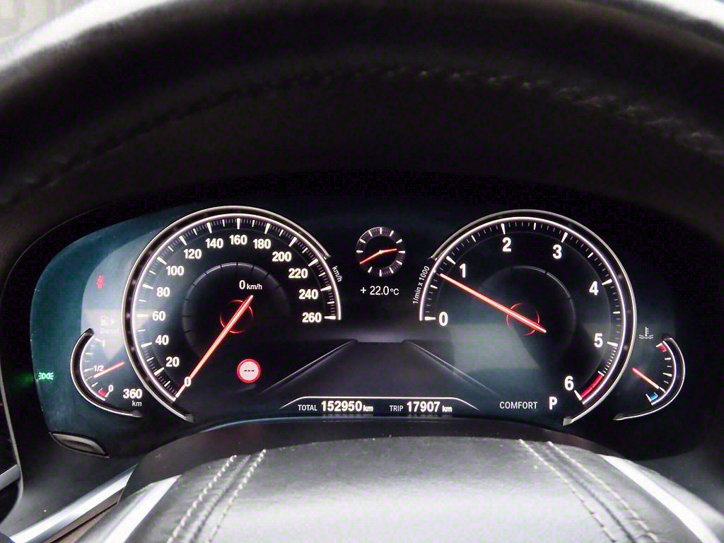 BMW 7 Series - Vista 5