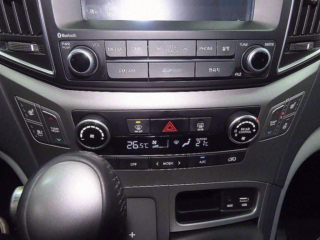 HYUNDAI Starex - Vista 12