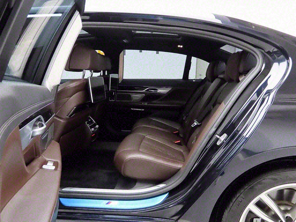 BMW 7 Series - Vista 12