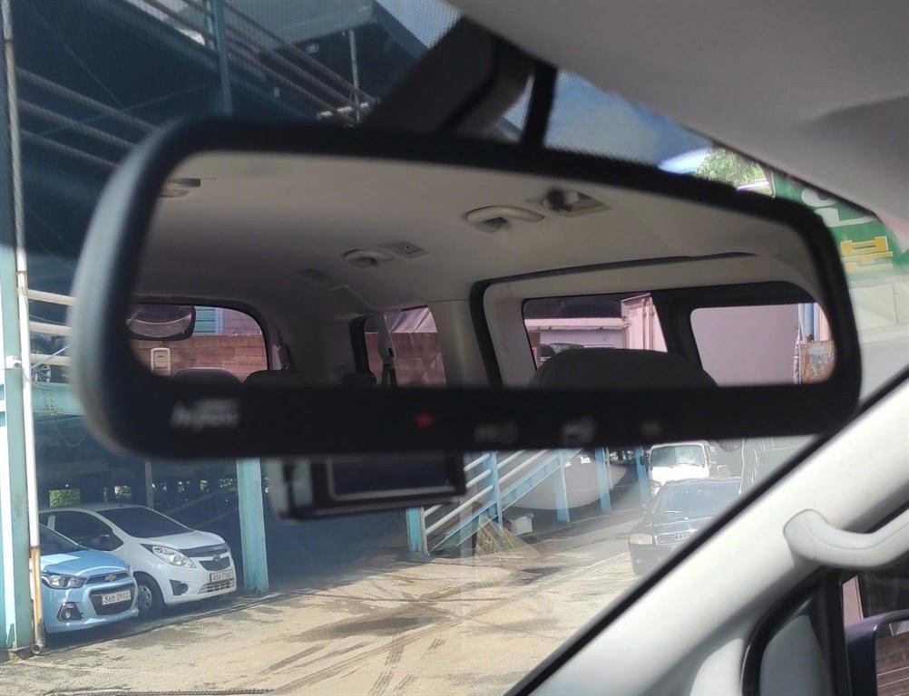 HYUNDAI Starex - Vista 12