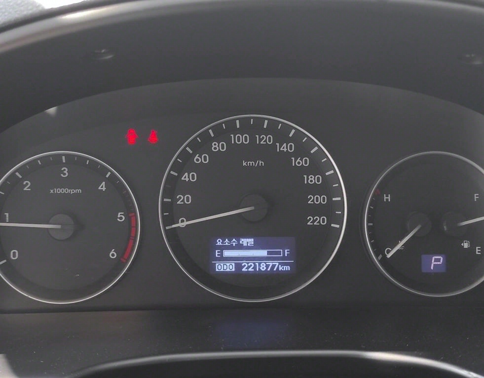 HYUNDAI Starex - Vista 8