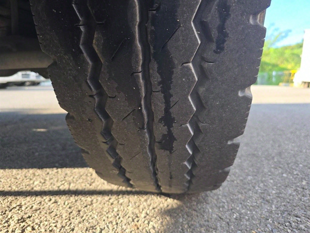 medium and large cargo Cargo 2015 Blanco - Importación desde Corea - HF Imports Iquique - Foto 16