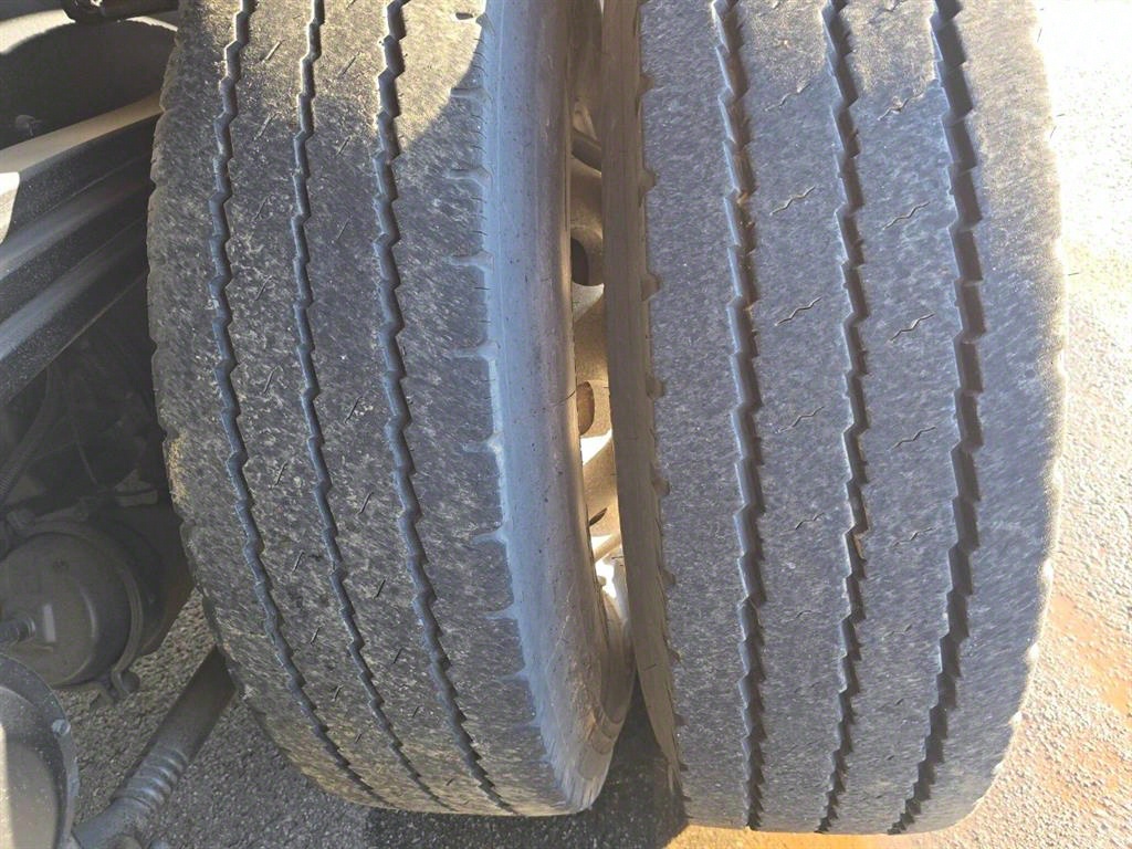 medium and large cargo Cargo - Vista 12