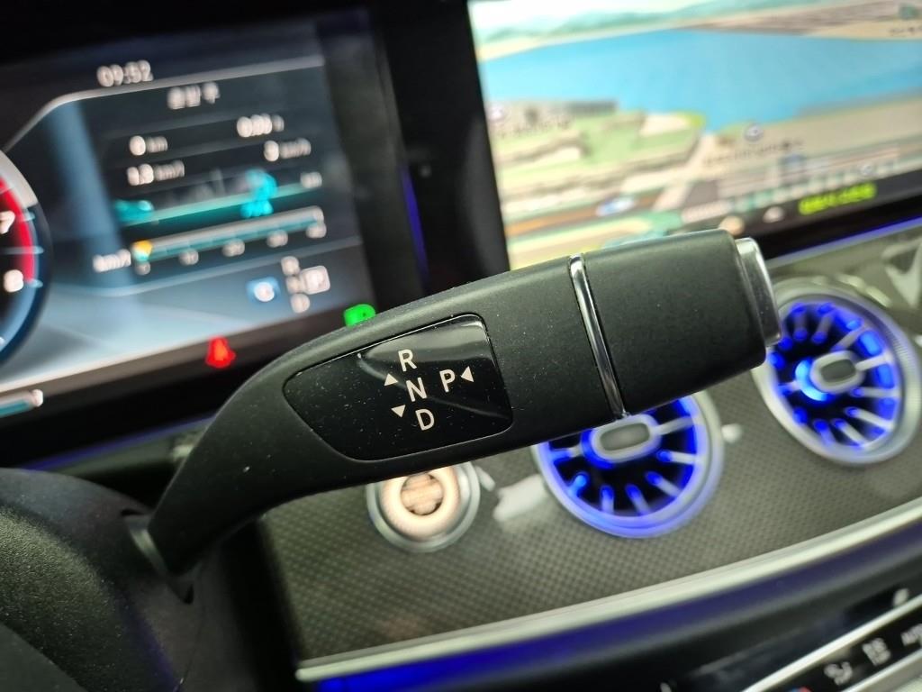 Mercedes Benz E class - Vista 8