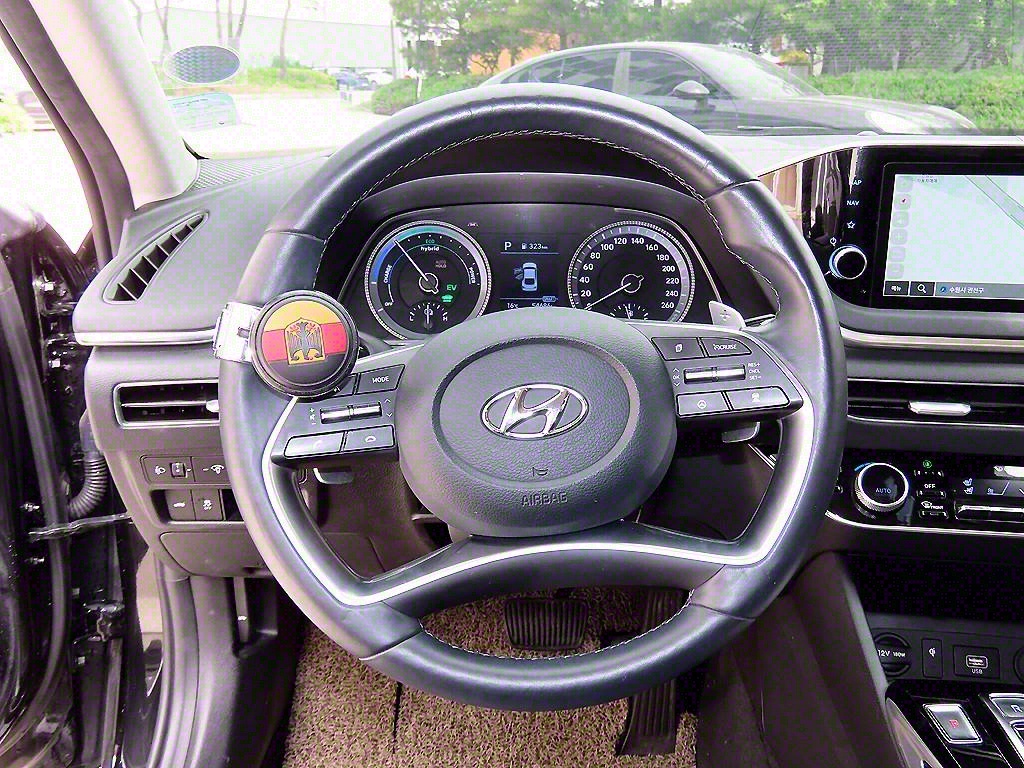 HYUNDAI Sonata - Vista 8