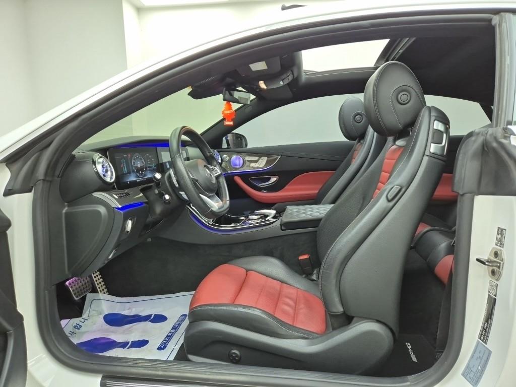 Mercedes Benz E class - Vista 11