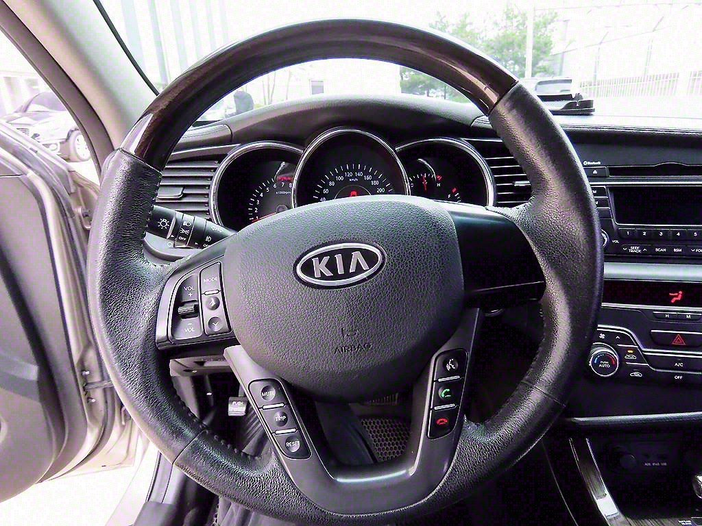 KIA K5 - Vista 8