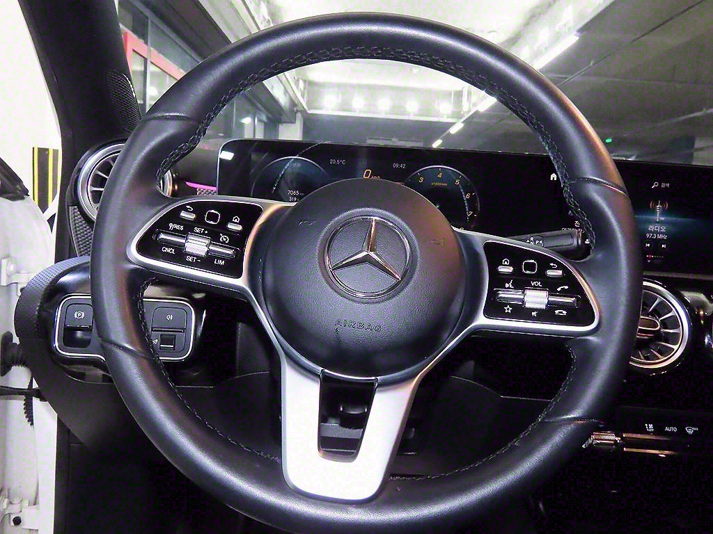 Mercedes Benz A Class - Vista 8