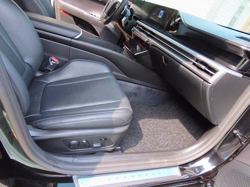 HYUNDAI Grandeur - Vista 8