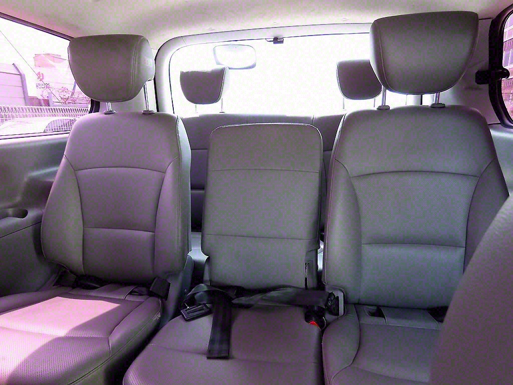 HYUNDAI Starex - Vista 7