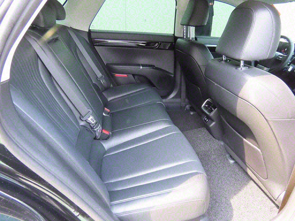 HYUNDAI Grandeur - Vista 6