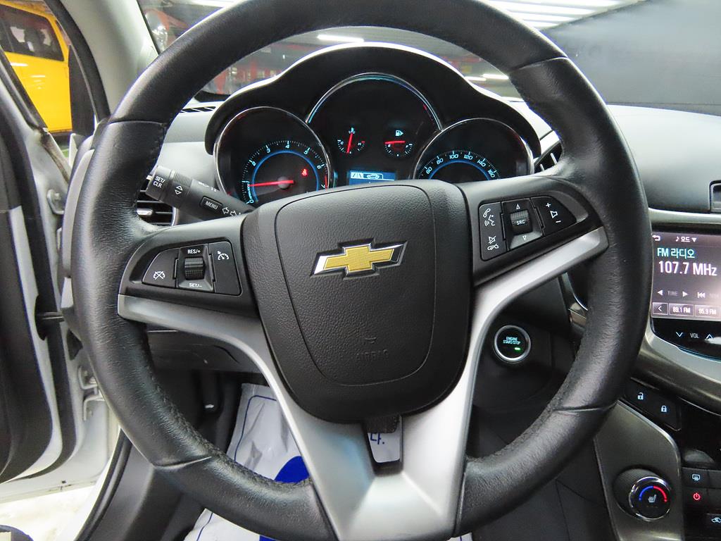 Chevrolet Cruise - Vista 8