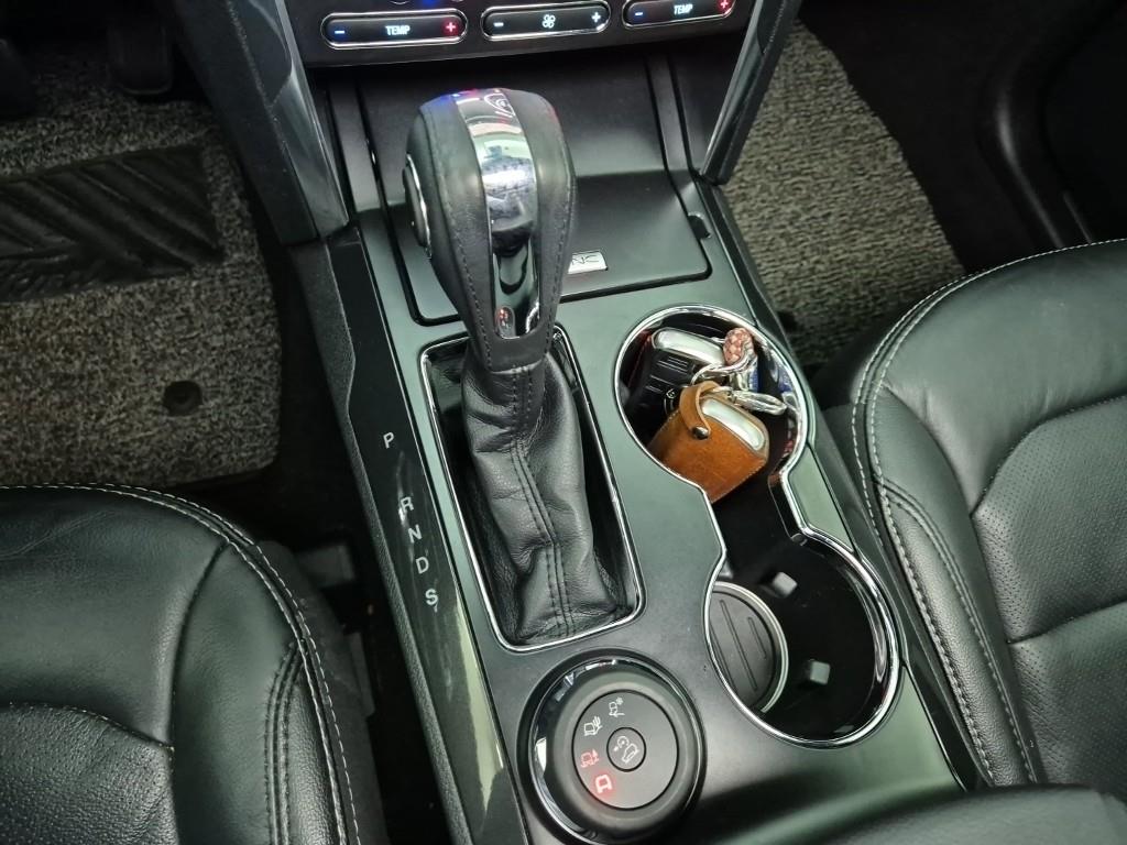 Ford Explorer - Vista 8