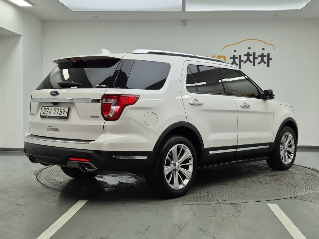 Ford Explorer - Vista 4