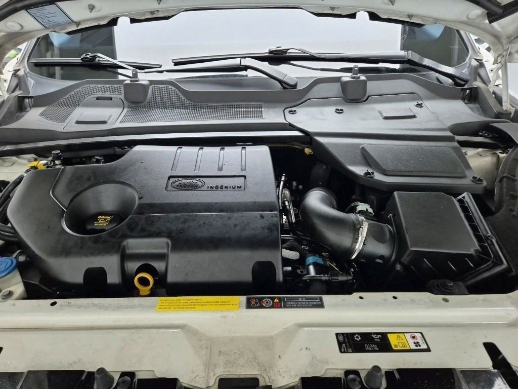 Land Rover Discovery Sports - Vista 5