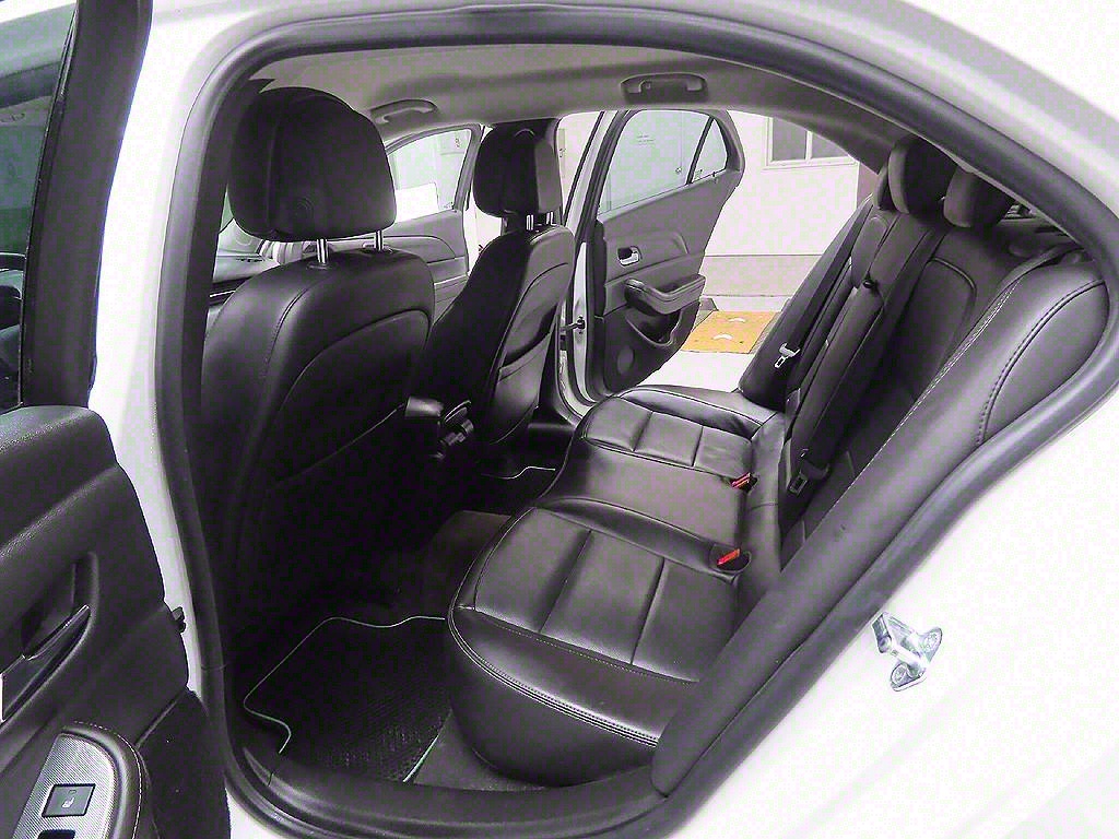 Chevrolet Malibu 2015 Blanco - Importación desde Corea - HF Imports Iquique - Foto 8