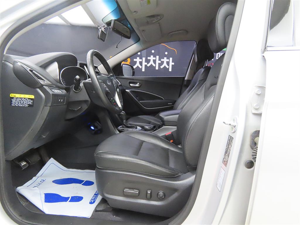 HYUNDAI Santa Fe - Vista 5