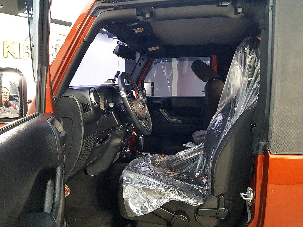 Jeep Wrangler - Vista 8