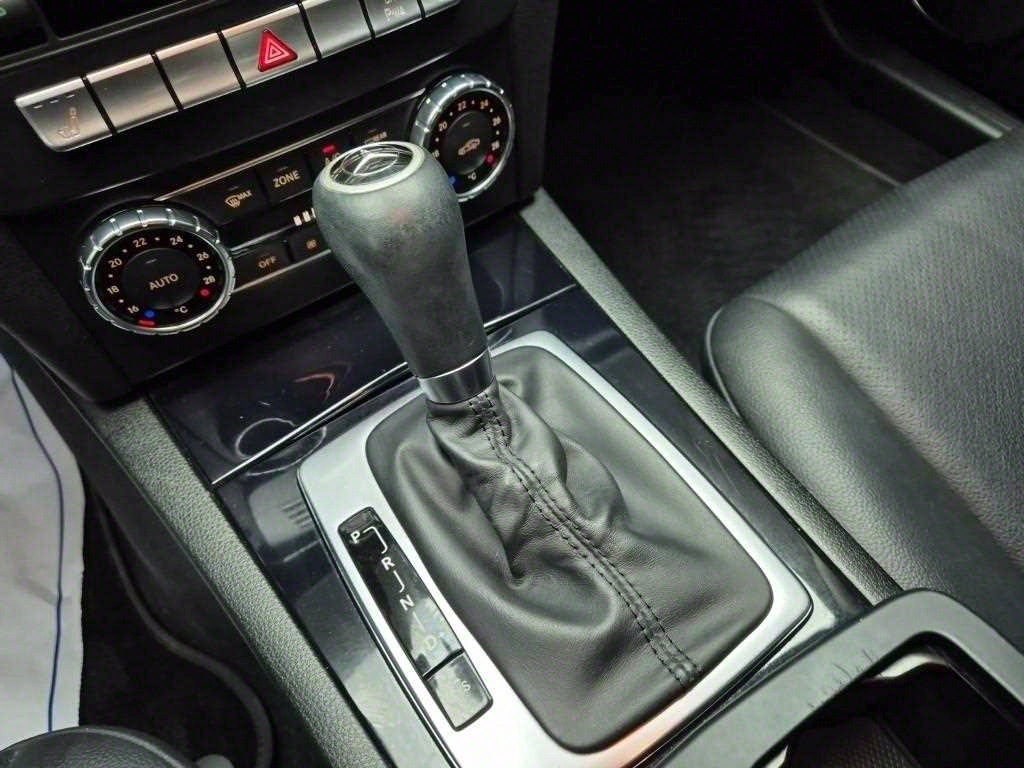 Mercedes Benz C Class - Vista 8