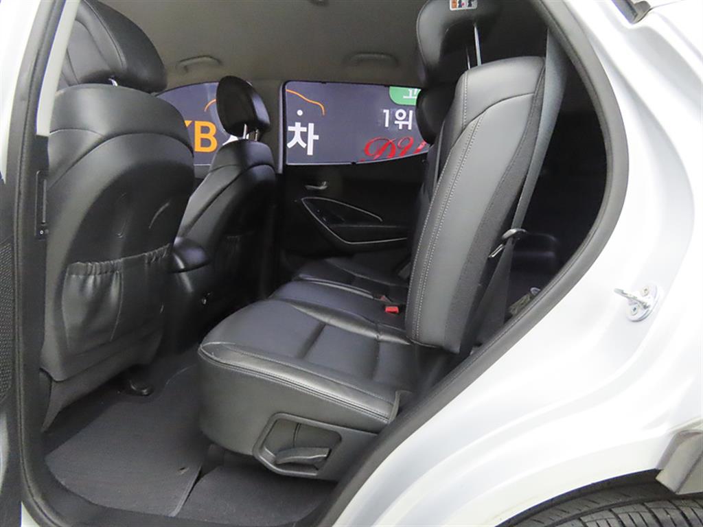 HYUNDAI Santa Fe - Vista 6