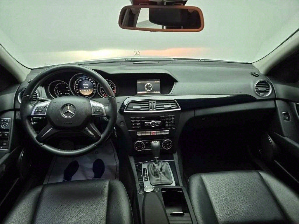 Mercedes Benz C Class - Vista 7