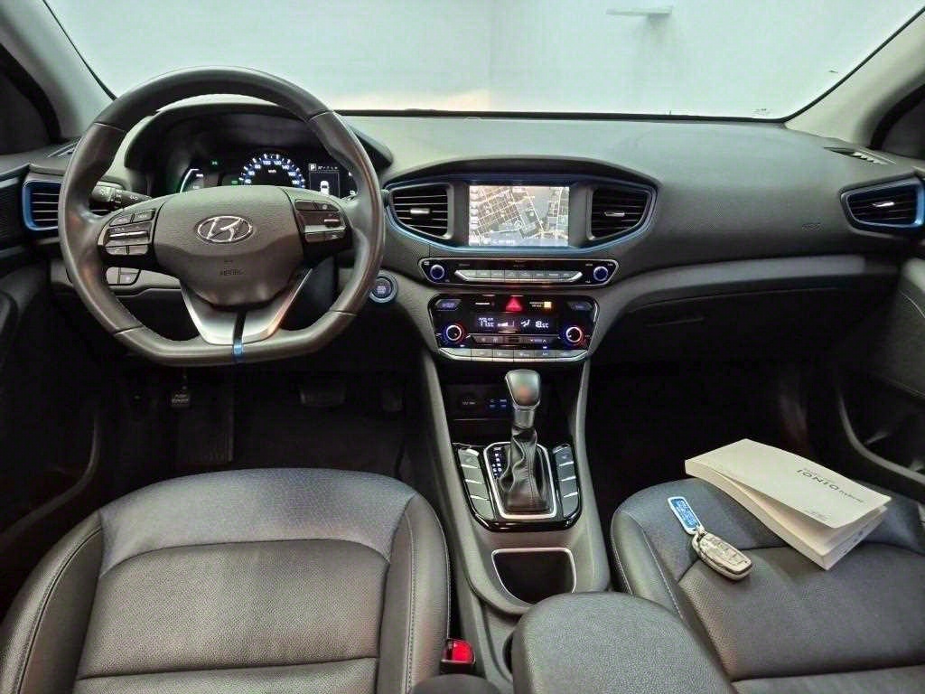 HYUNDAI Ioniq - Vista 7