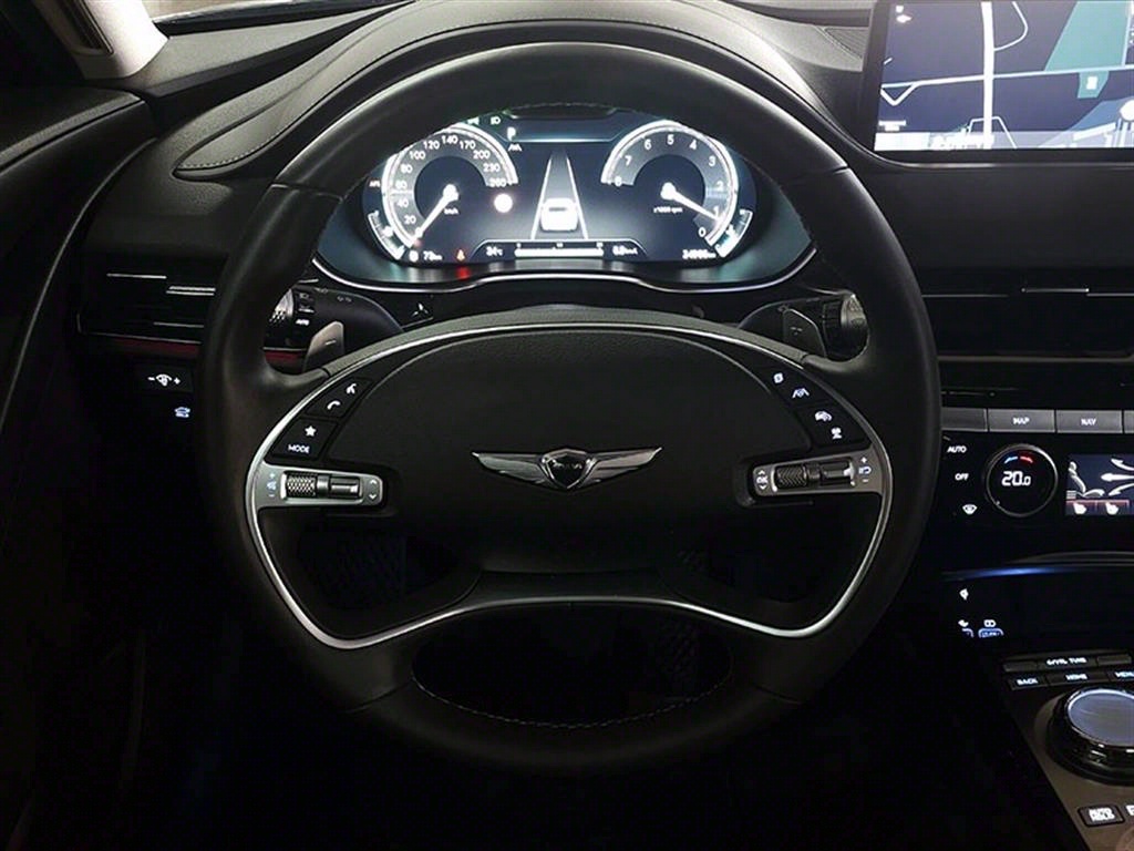 Genesis G80 - Vista 8