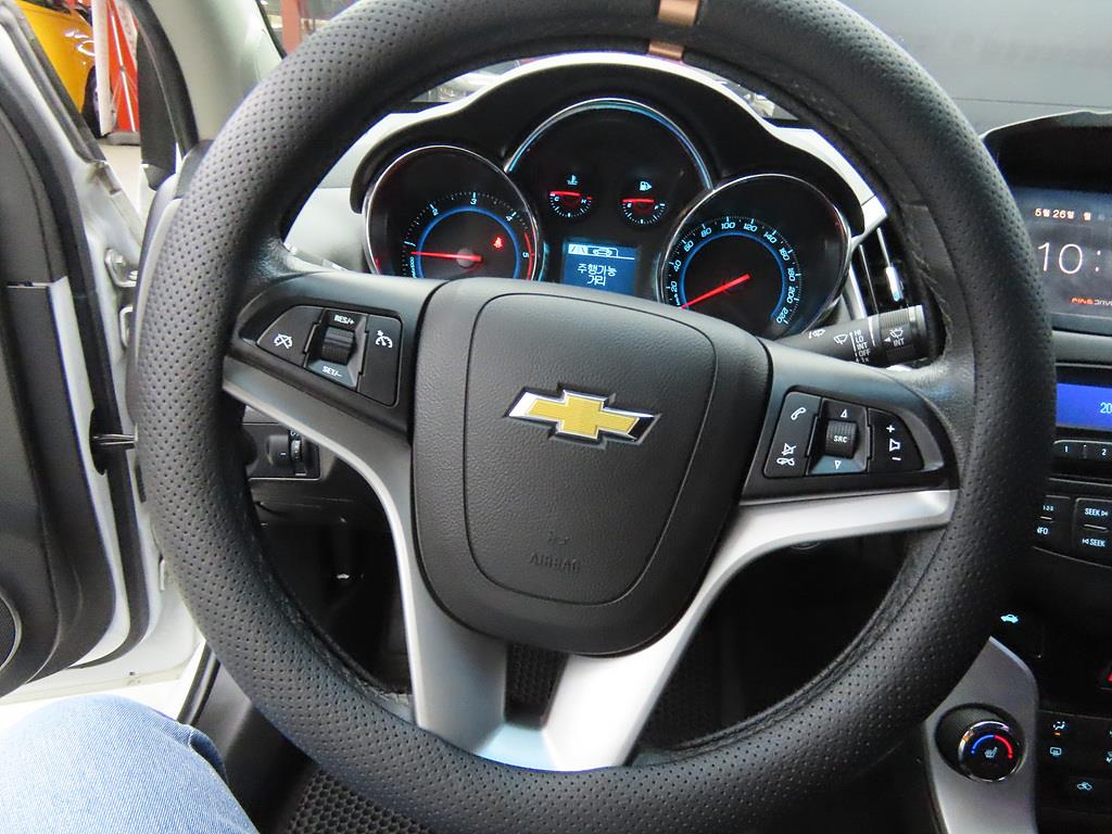 Chevrolet Cruise - Vista 8