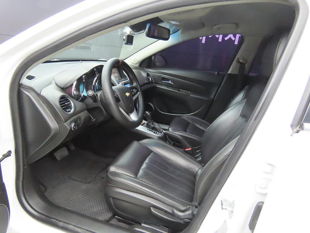 Chevrolet Cruise - Vista 5