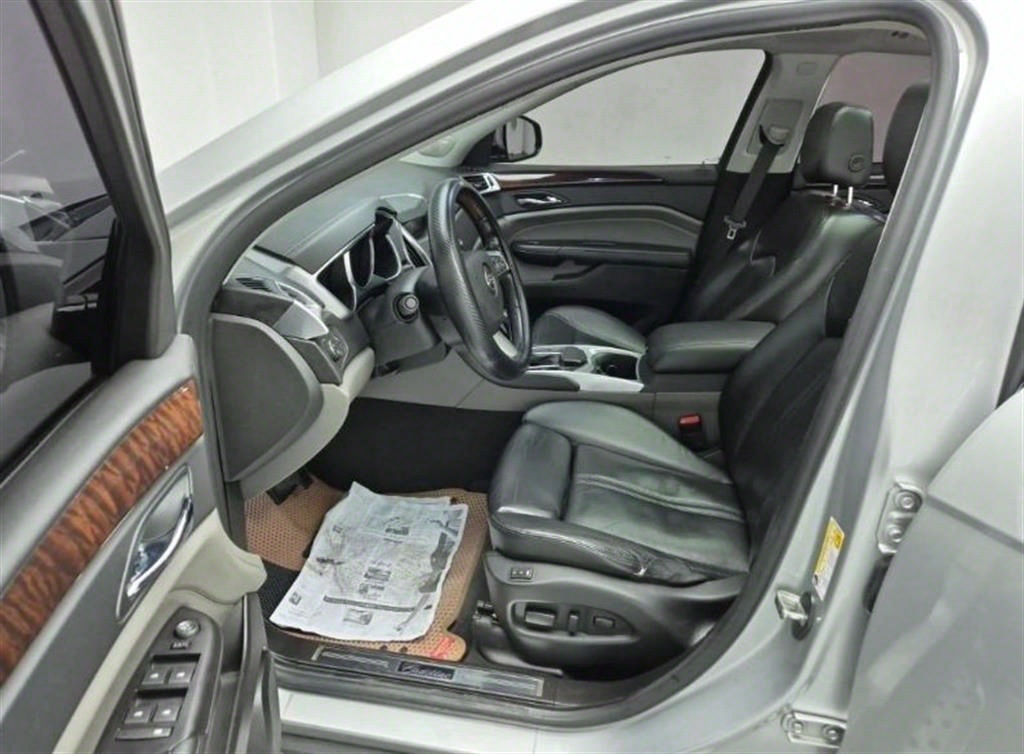Cadillac SRX - Vista 11